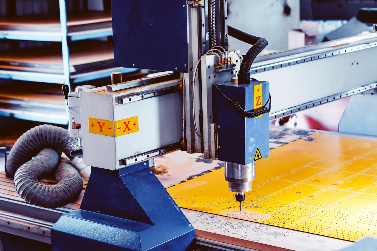 Torno y fresadora con control numérico. Aspecto de los nodos principales.