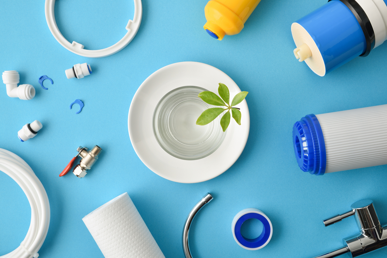 Suministro de herramientas y piezas para equipos de ósmosis inversa azul 