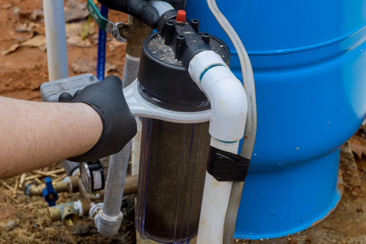 Mantenimiento realizado por trabajadores profesionales Sustitución de filtros reemplazables para la limpieza del agua