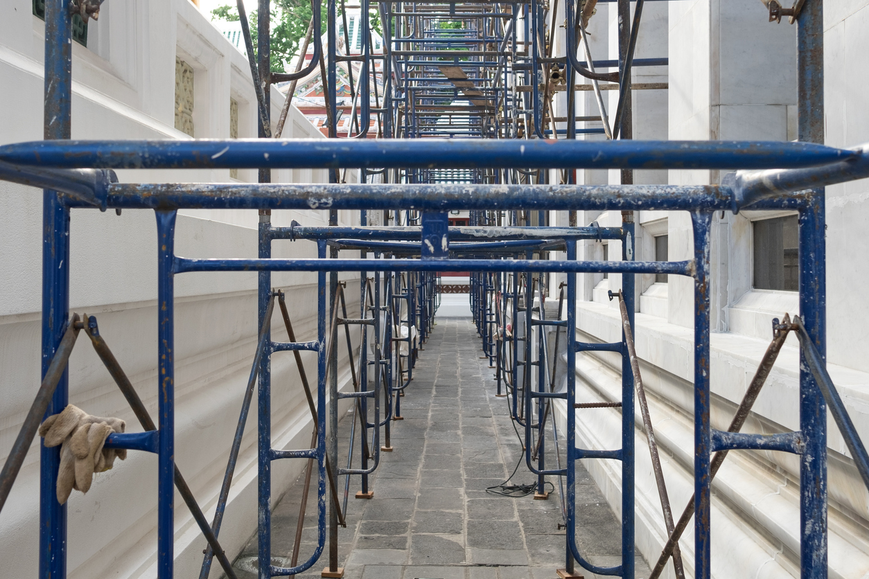 Andamios en stock de obra