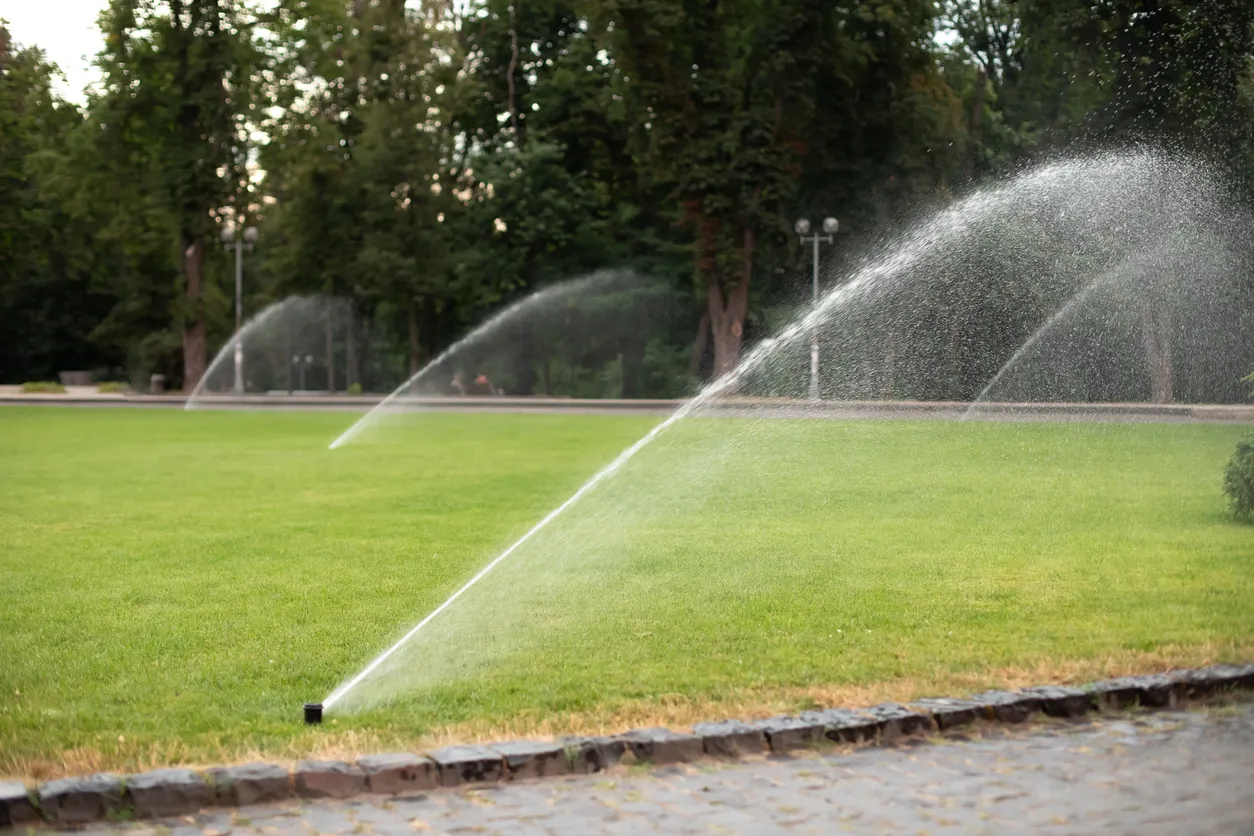 ¿Cómo podemos reutilizar las aguas residuales de forma segura y eficiente?