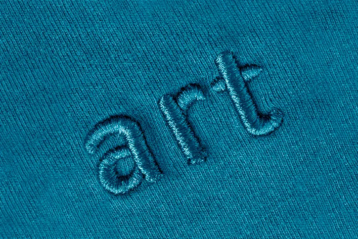 Venta de blusas bordadas corporativas para uniformes femeninos