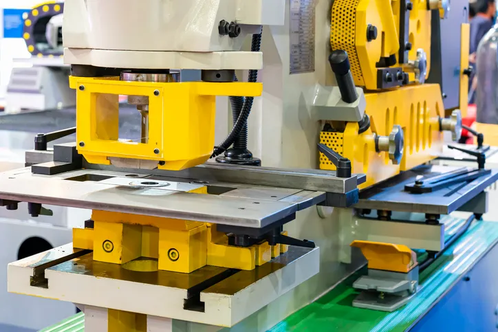 Troquel Compuesto: Qué es, Cómo Funciona y Cuándo Conviene