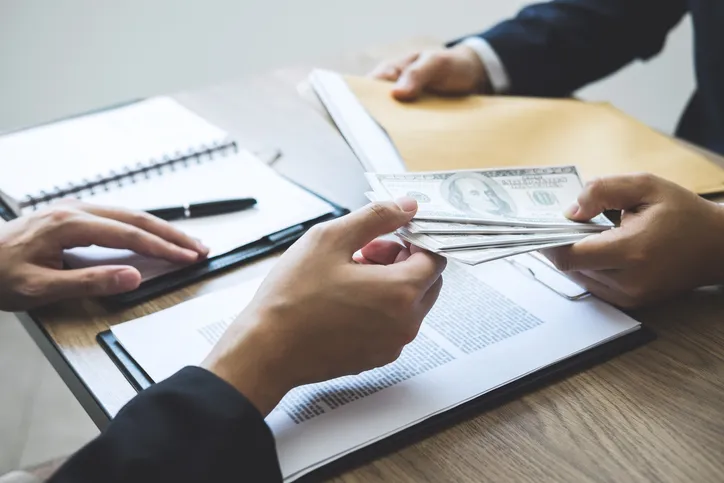 Qué es el anticipo de nómina y cómo se usa en empresas