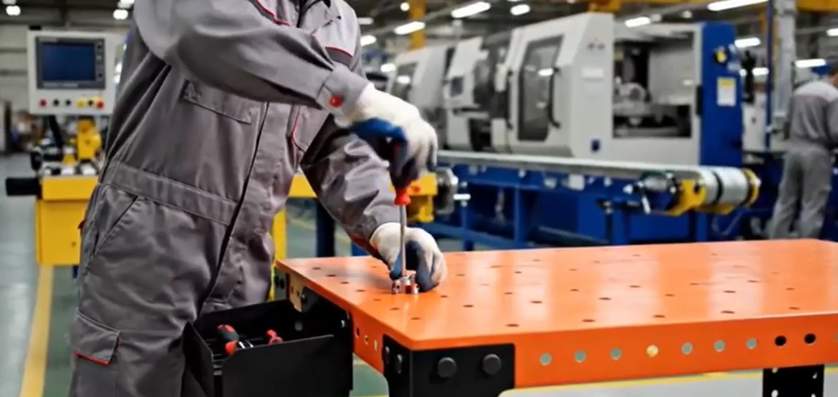 Mesa de trabajo para taller mecánico con ruedas y alto desempeño