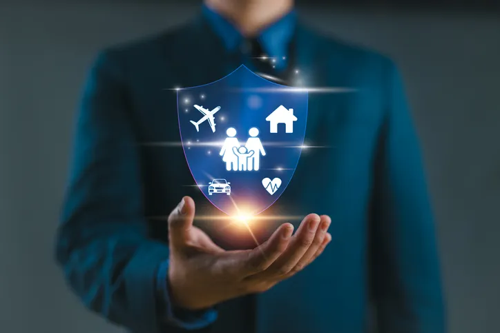 Los clientes de las compañías de seguros contratan el concepto de seguro completo. Seguros de seguros, seguros, autos, bienes