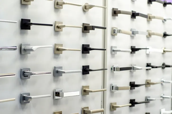 Fábrica de herrajes en Guadalajara para muebles, construcción e industria