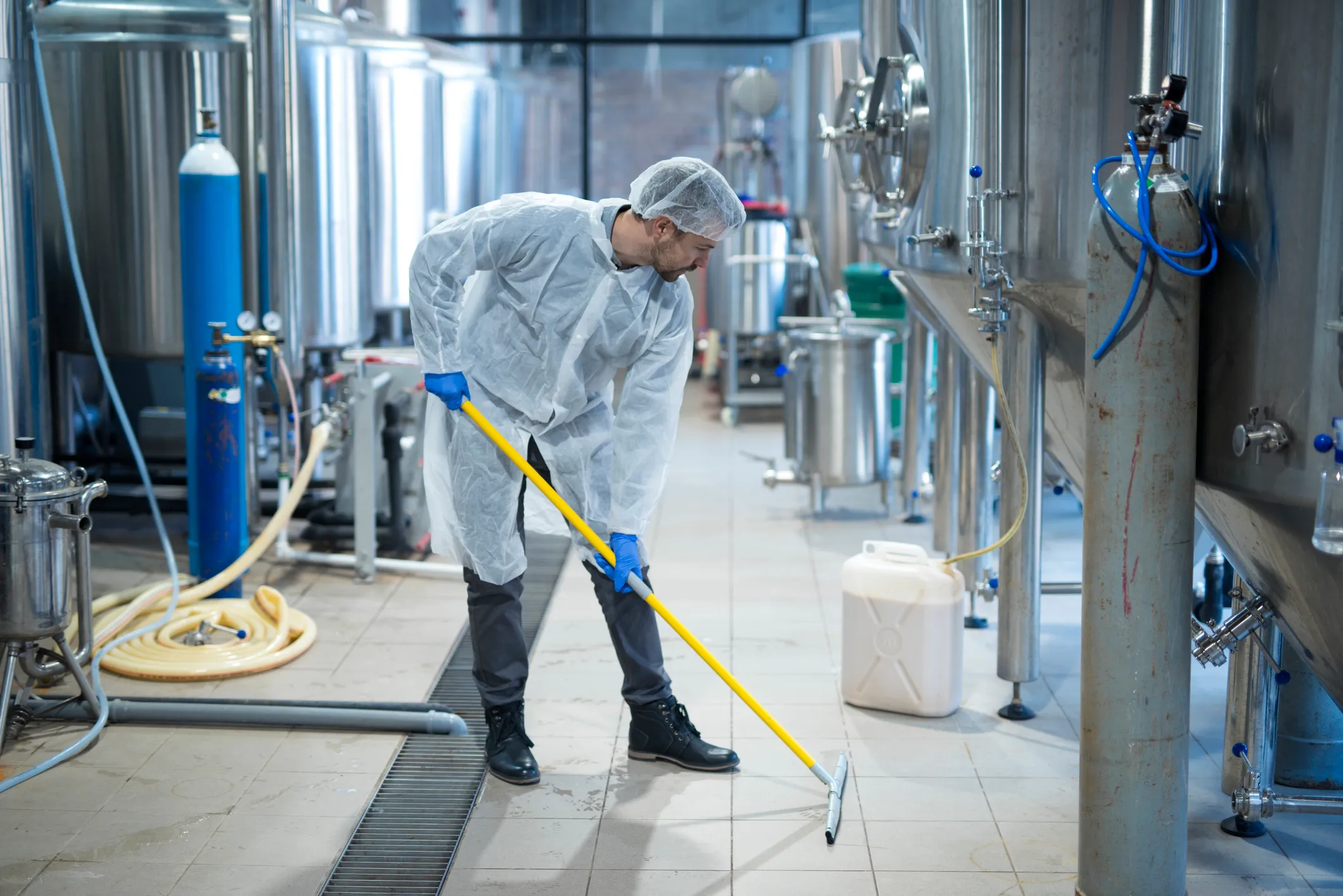 Guía Completa de Desengrasantes Industriales para la Industria Alimentaria