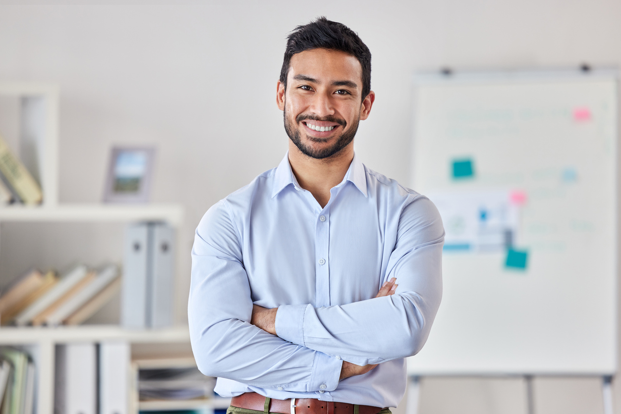 Encuentra camisas de oficina hombre