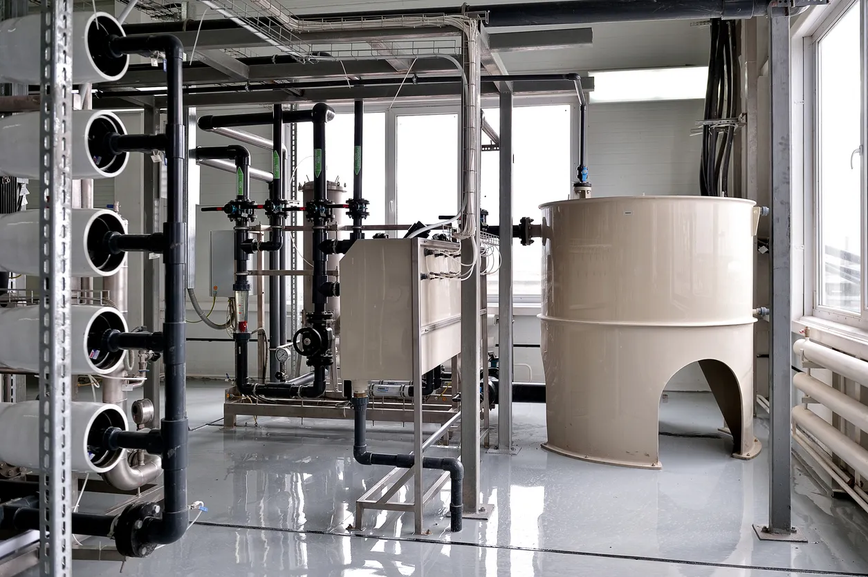 Selección de membranas RO para ósmosis inversa en tratamiento de agua industrial, mantenimiento, limpieza y optimización del 