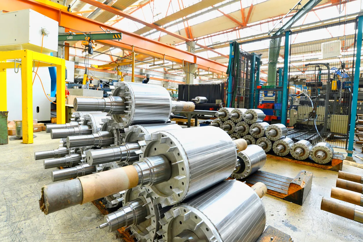 Arquitectura y equipamiento de una fábrica de ingeniería mecánica: montaje de motores eléctricos.