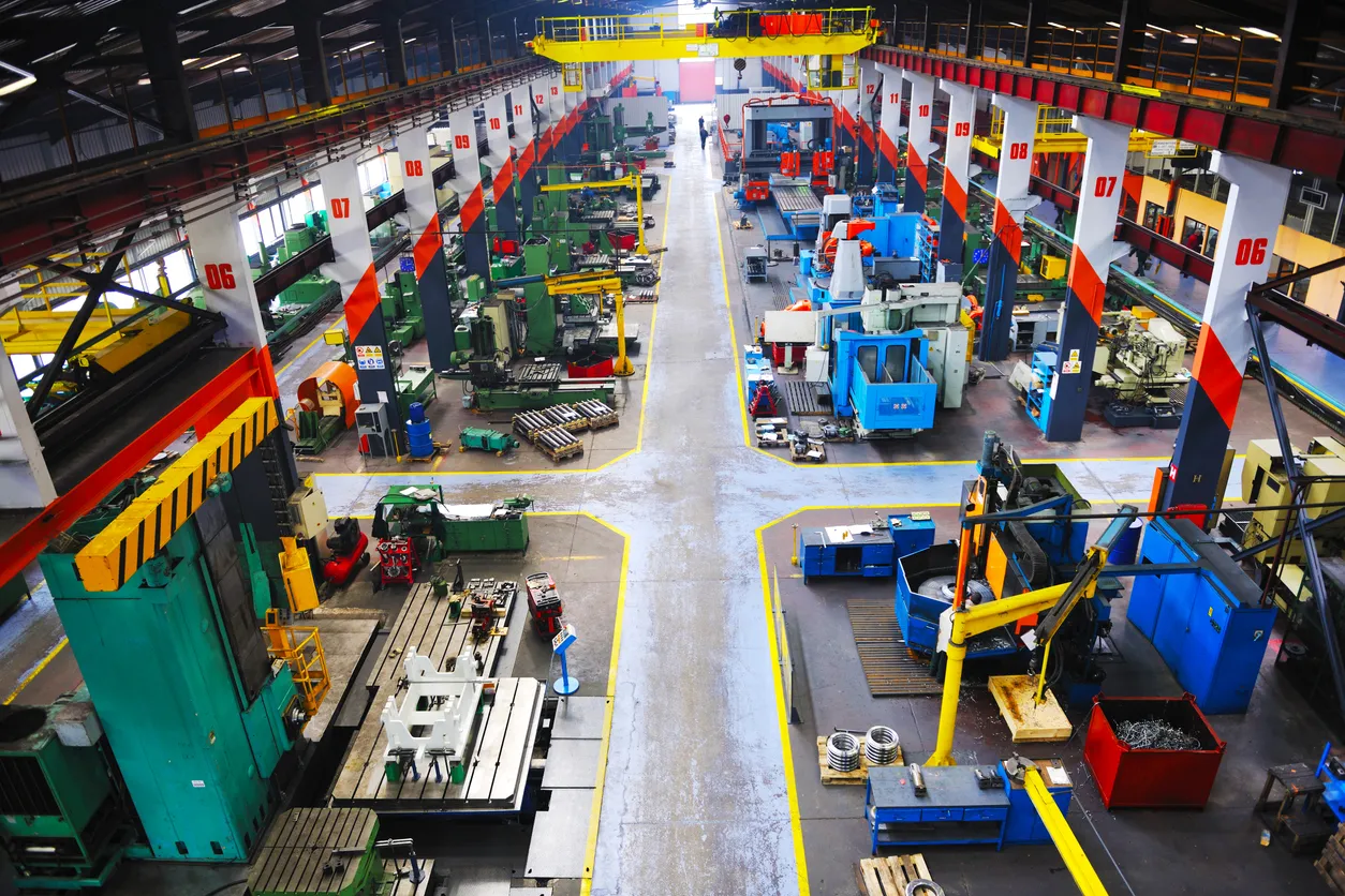 vista superior de gran planta de la industria metalmecánica