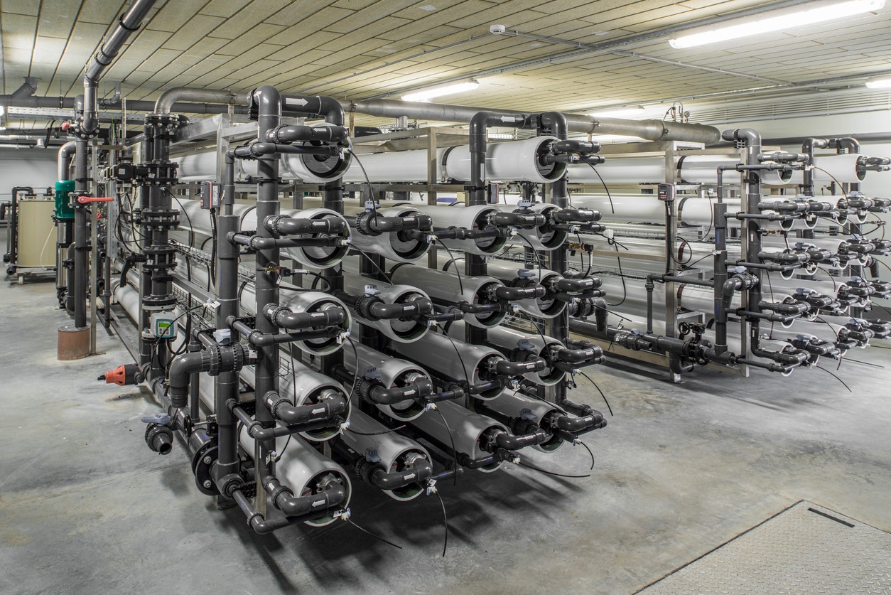 Cómo lavar una membrana de ósmosis inversa en tratamiento de agua, reducción de sales y aplicaciones industriales