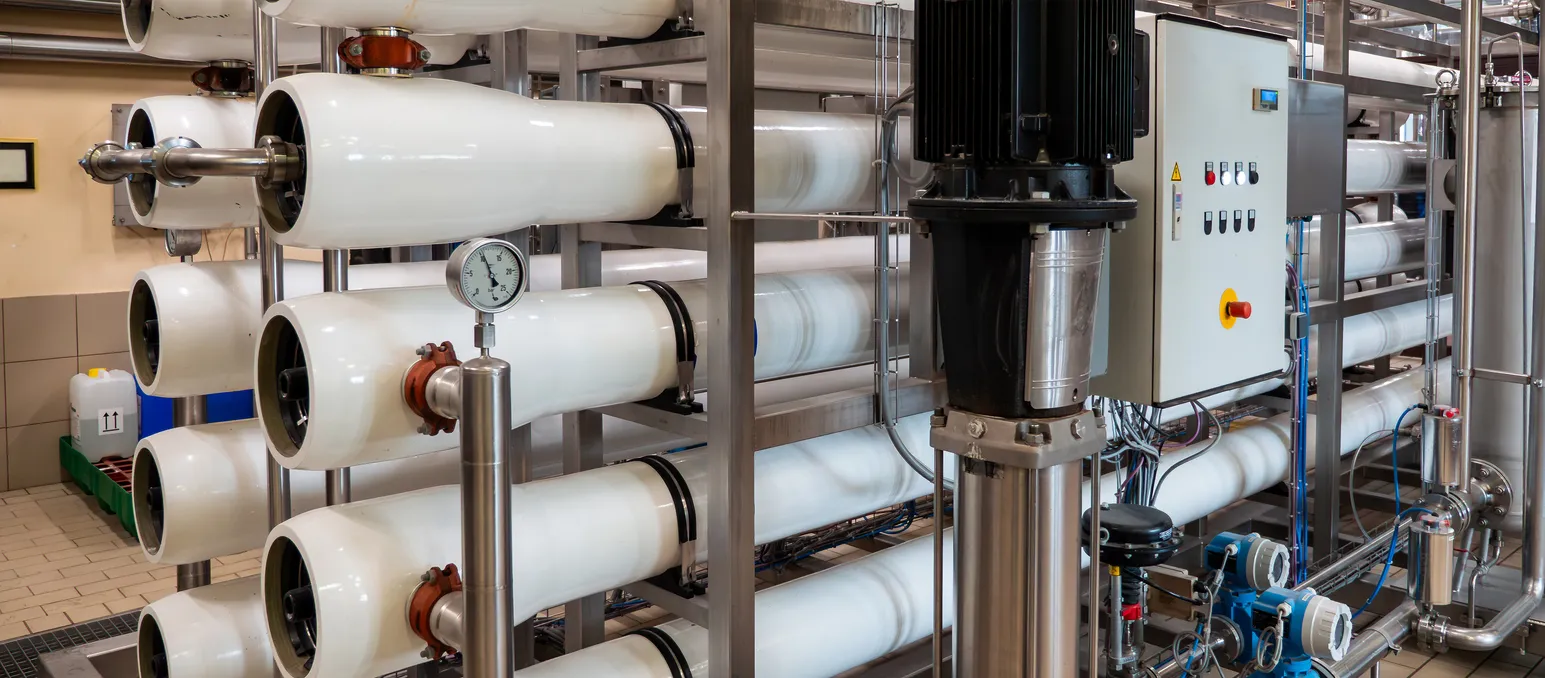 Limpieza CIP de membranas de ósmosis inversa industrial, mantenimiento, tratamiento de agua, reducción de sales y optimizació