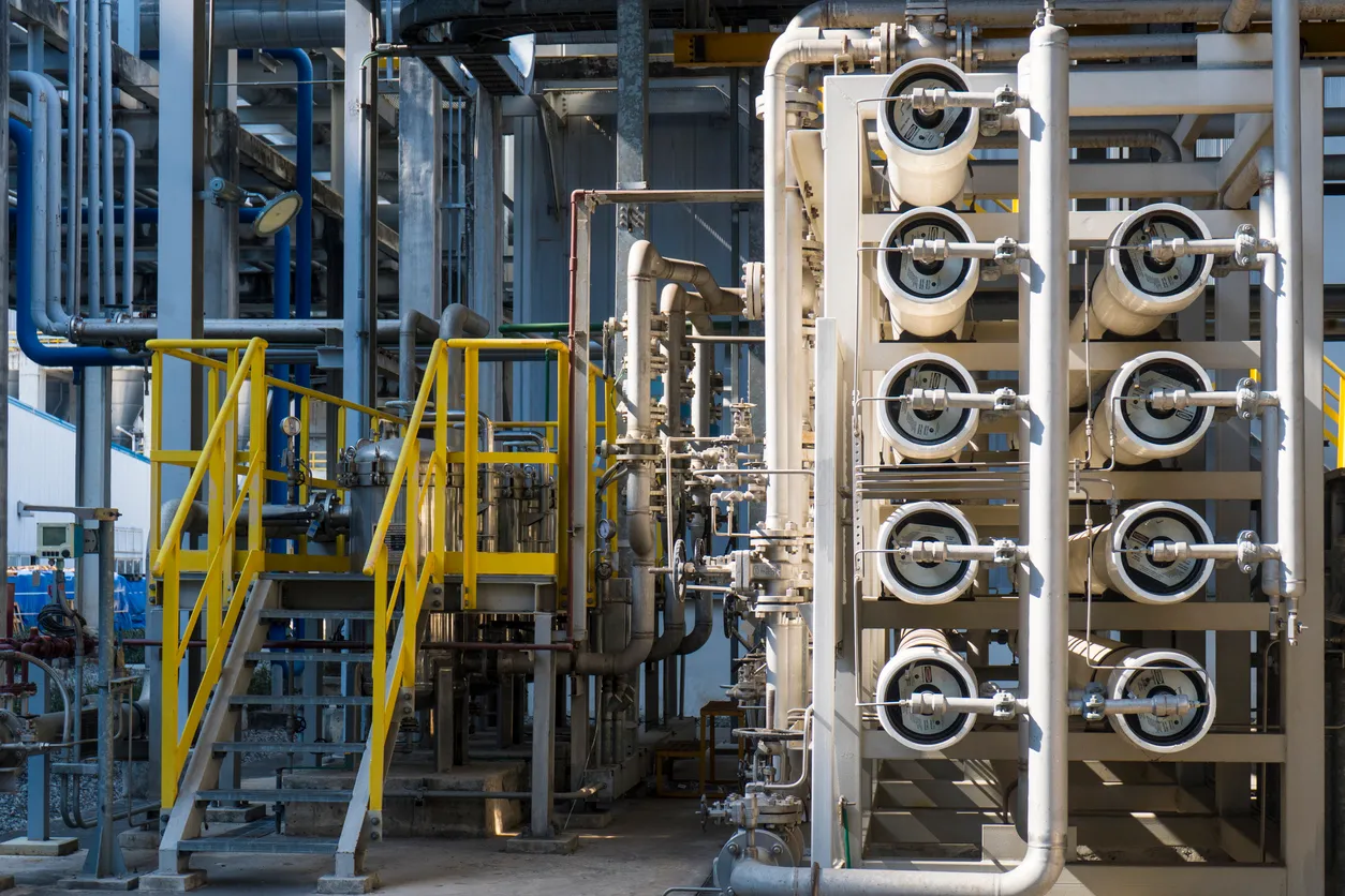 Mantenimiento de membranas de ósmosis inversa, limpieza técnica, optimización de sistemas y tratamiento industrial de agua.