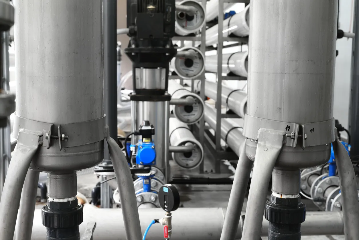 Tecnologías para proteger membranas y mejorar la eficiencia del sistema.