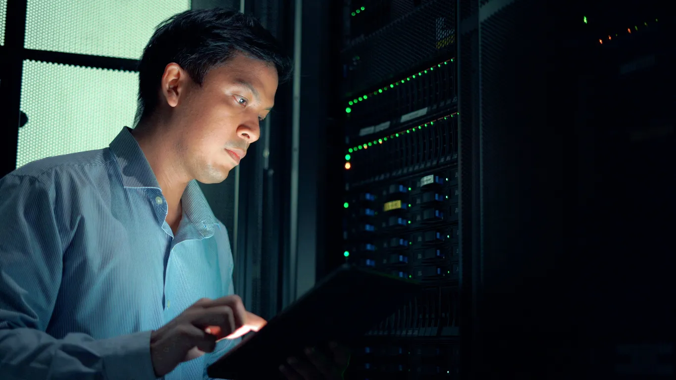 Glicol para servidores, enfriamiento líquido, protección anticorrosiva y máxima eficiencia en data centers.