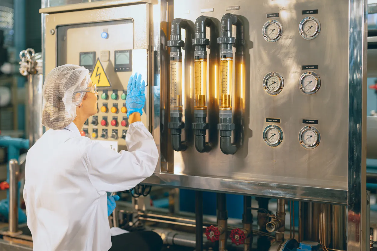 Uso de plantas de osmosis inversa para equipos medicos