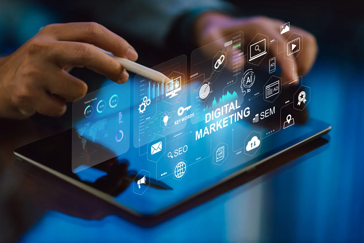Tecnología empresarial con gráficos de datos e interfaz de análisis. Elementos de marketing digital