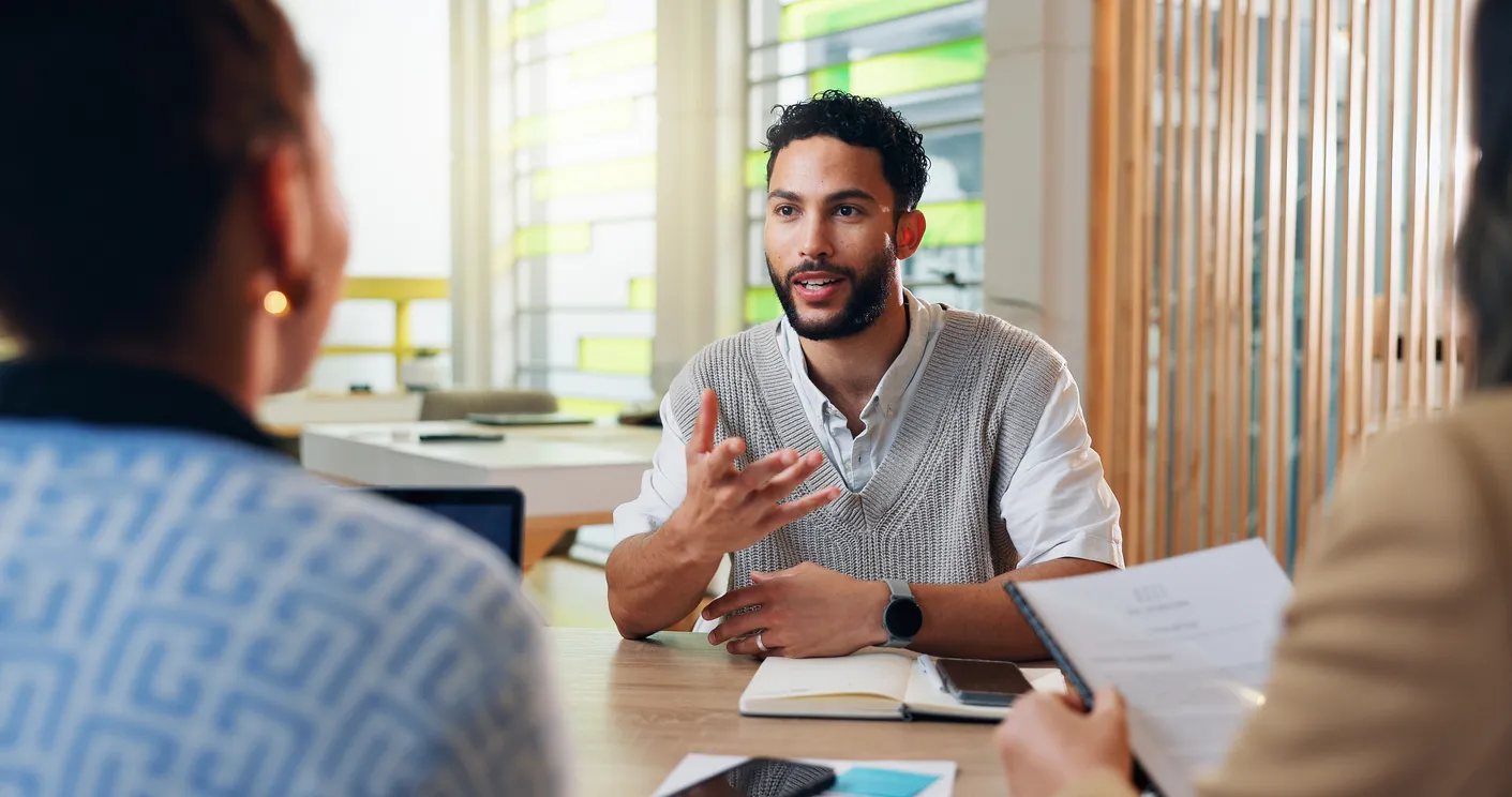Cómo hacer una entrevista financiera: estrategias para vender con mayor éxito