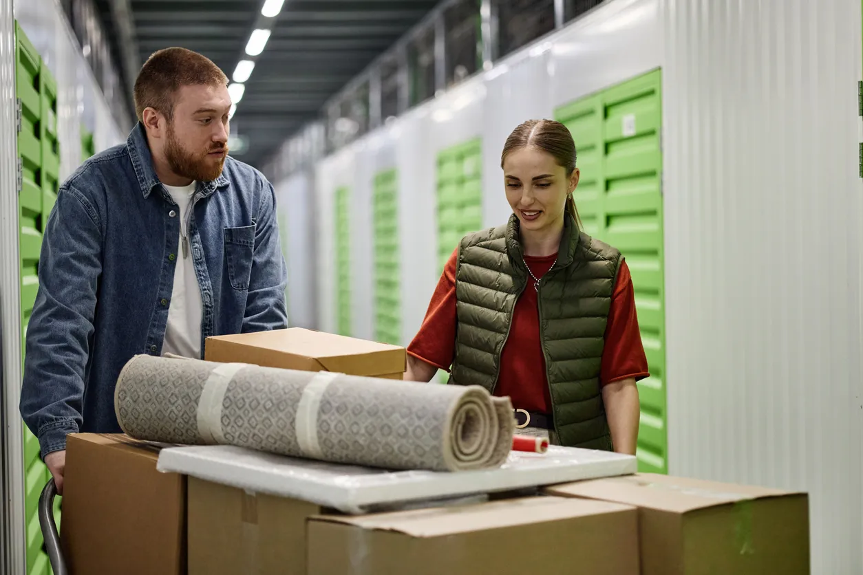 Distribuidor de tapetes absorbentes para industria