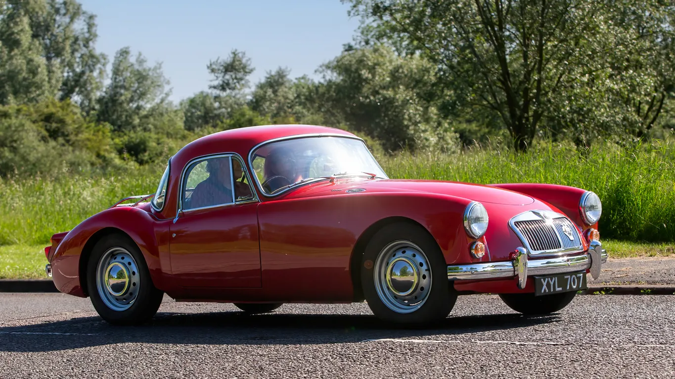 MG Un coche coupé clásico