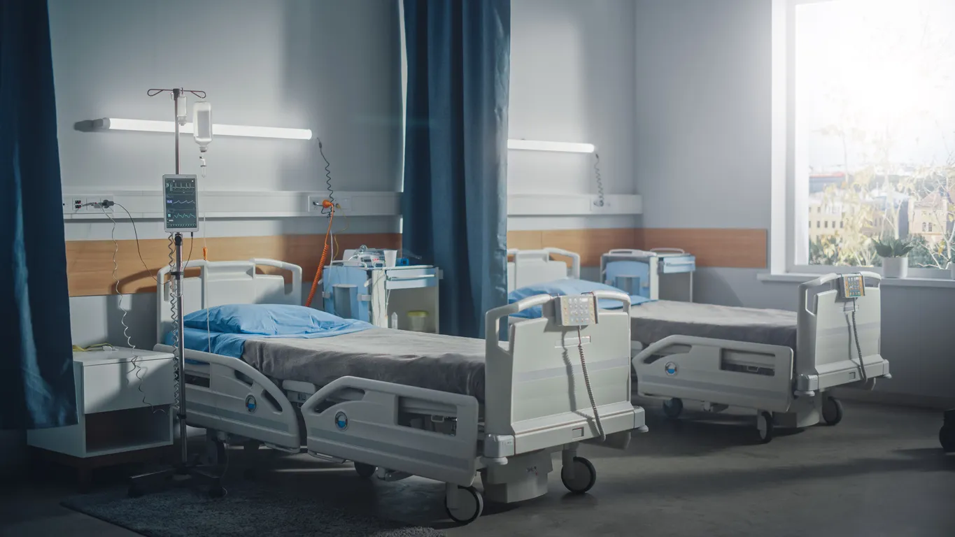 Camas de hospital en clinica.