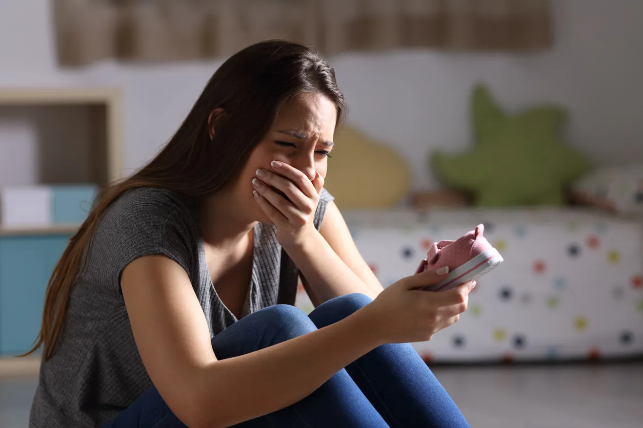 Falta a su hija la madre triste 