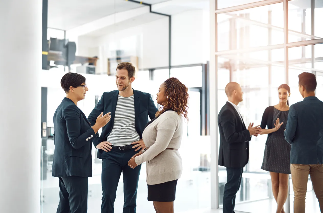 Empresarios reunidos en encuentro de industriales