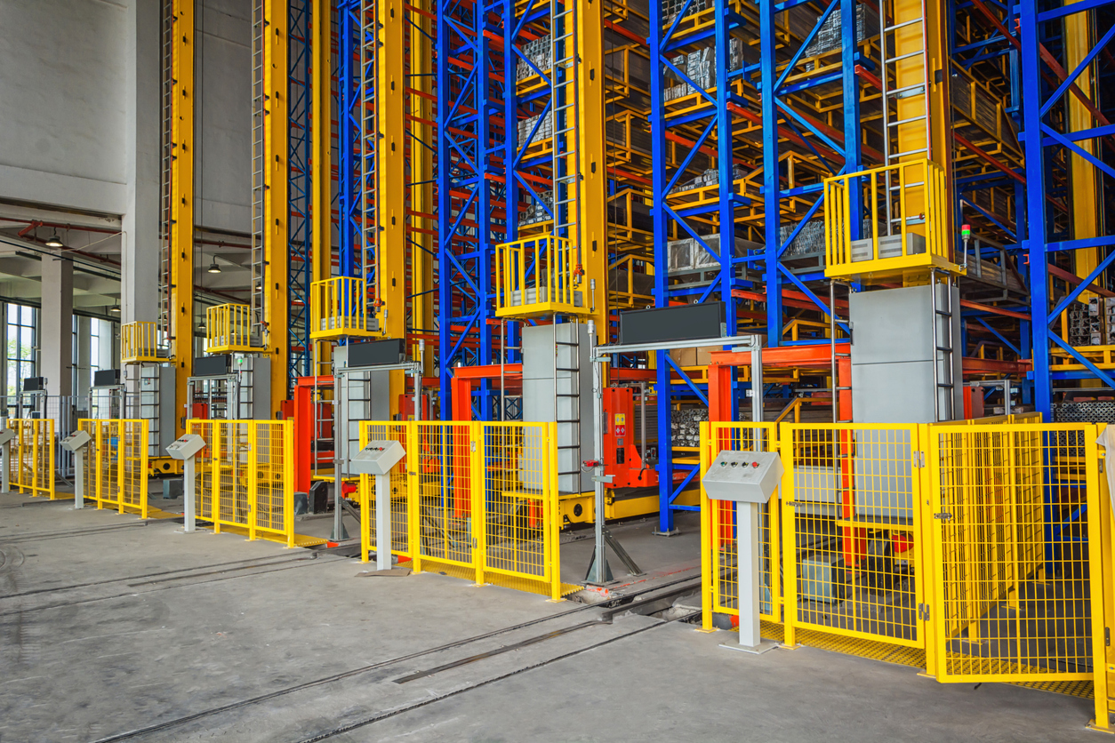 Guía práctica de centros de carga industriales para distribución eléctrica