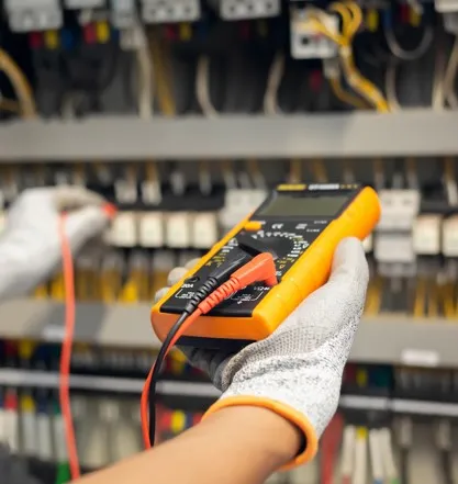 Servicios a instalaciones eléctricas