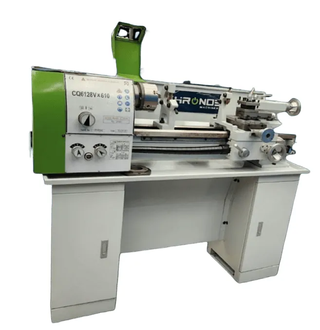 Torno universal KMCQ6128/610 para maquinado preciso y versátil